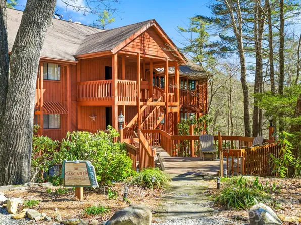 221 Toxaway Falls Dr #1, Lake Toxaway, NC 28747