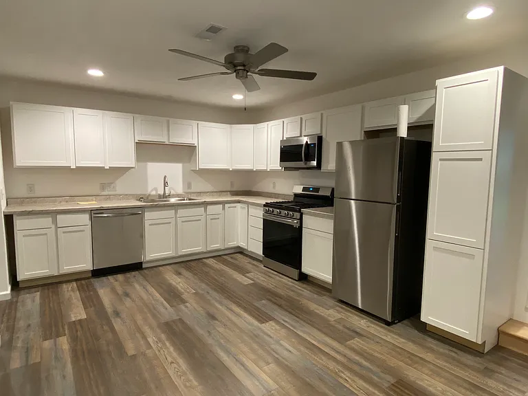 511 Joy Dr — Photo 19