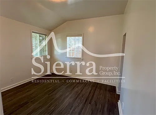 2 bed, 692 sqft, $3,600 — Photo 3