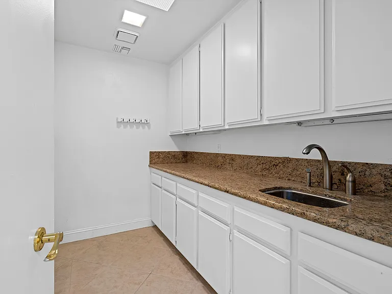 75 Colgate Dr — Photo 31