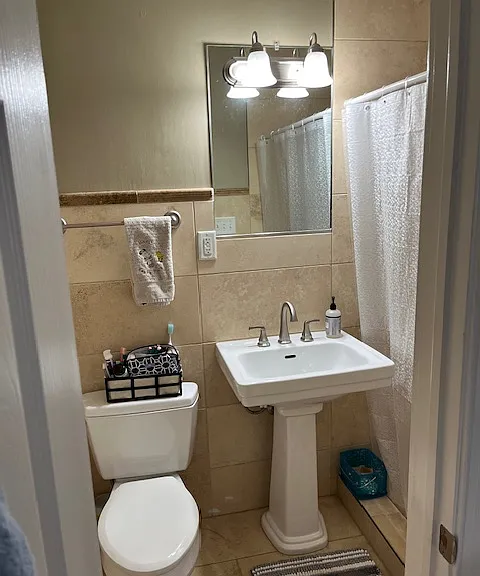 En suite bathroom