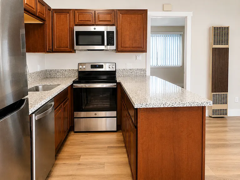 E Taylor St 8-Plex — Photo 3