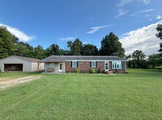 1443 Burnetts Chapel Rd, Farmington, KY 42040