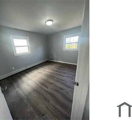 5th image of 204 22nd St #13