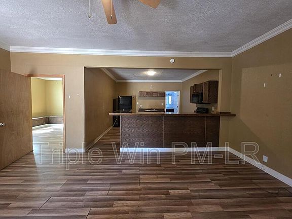 3rd image of 1210 Dennison St