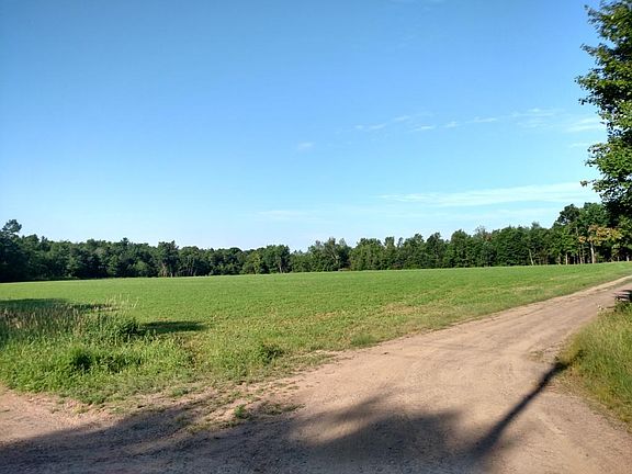 3rd image of X 7th Street Lakeland Twp