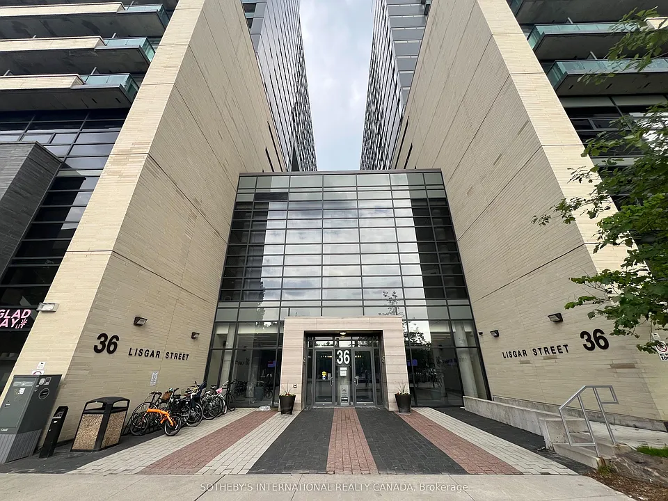 36 Lisgar St #815