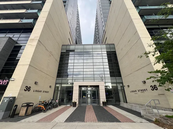 36 Lisgar St #815, Toronto, ON M6J 0C7