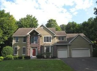 17141 New Market Dr, Eden Prairie, MN 55347