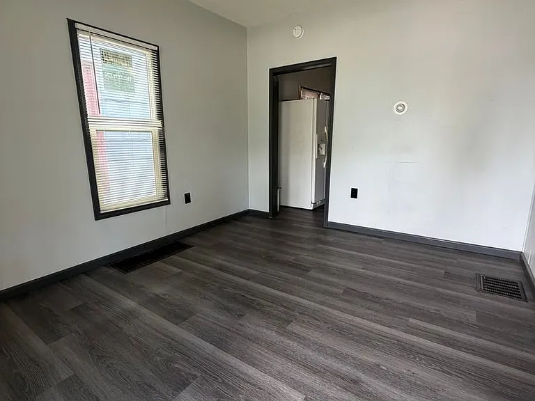 1816 Central Ave — Photo 7