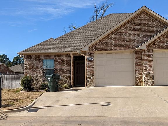 2nd image of 9222 Shadow Oak Dr