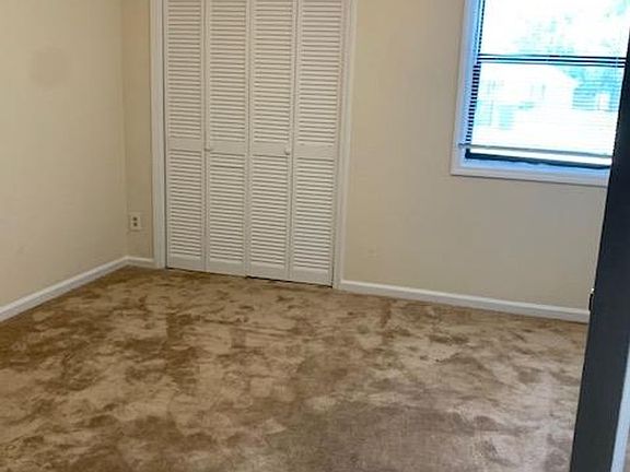 3rd image of 2728 Tyndall Dr
