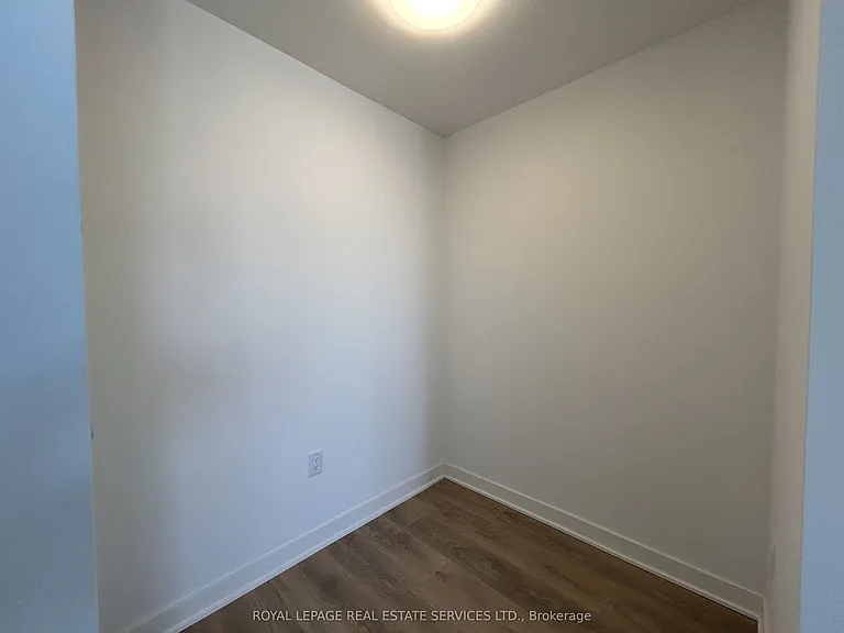 1185 Dupont St #1211 — Photo 17