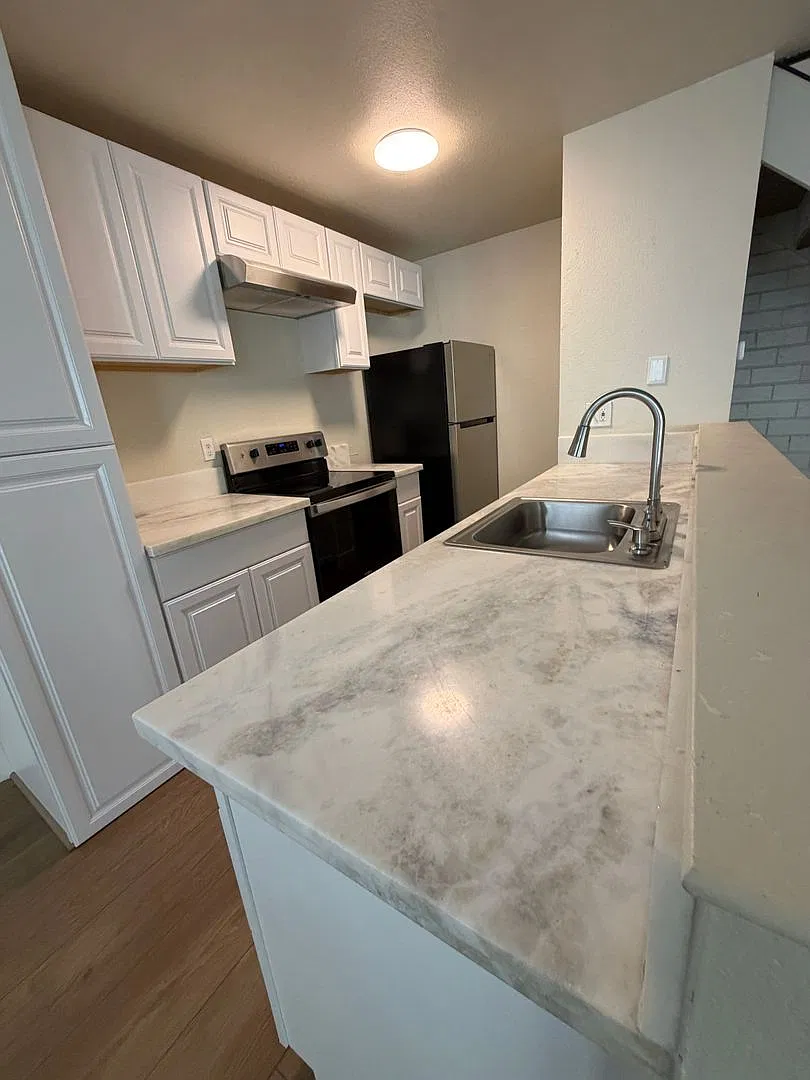 Remodeled two bedroom one bath condo — Photo 1