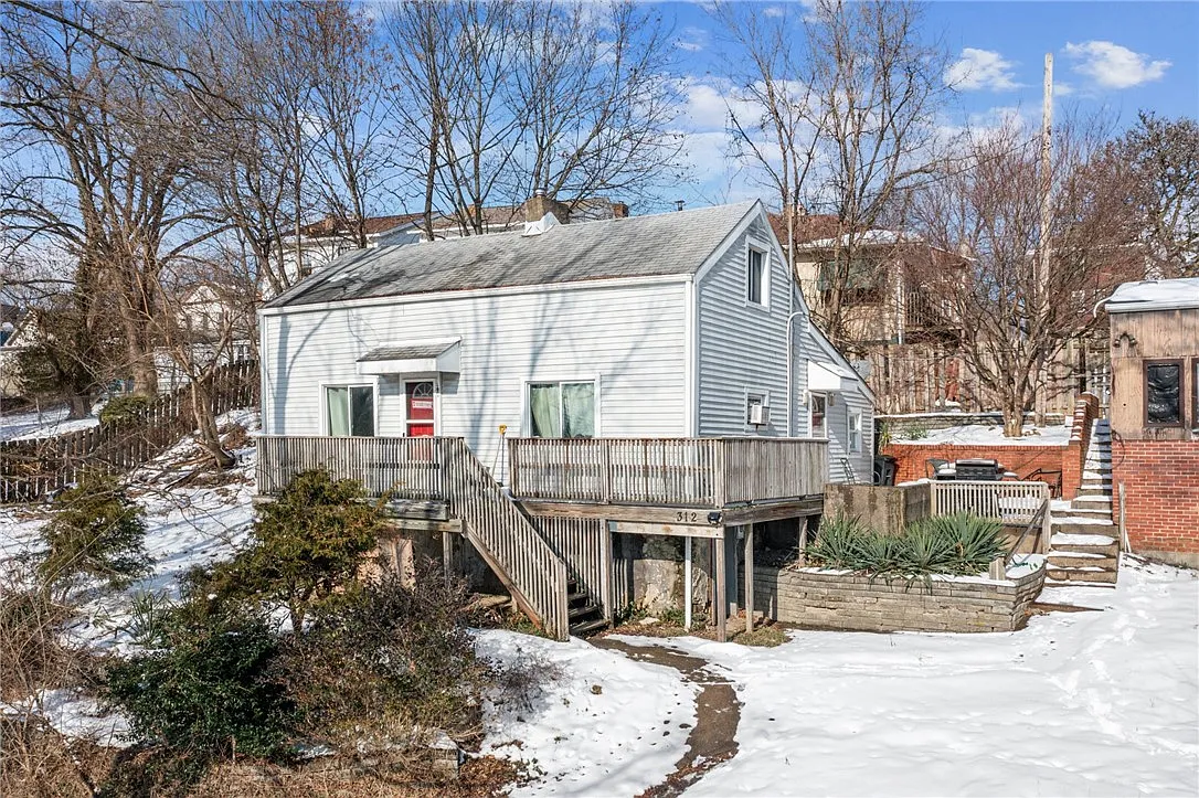 312 Ploch Way photo 1