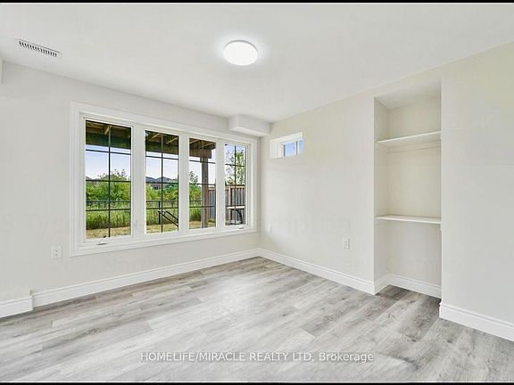 5th image of 18 Tysonville Cir #Basement