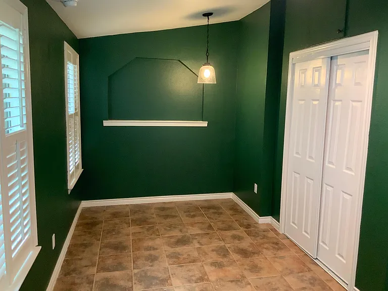 431 Irvington Dr — Photo 11