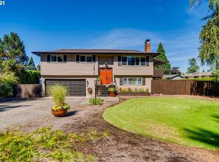 18817 Roundtree Dr, Oregon City, OR 97045