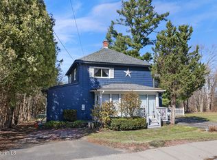 31 E Housatonic St, Dalton, MA 01226