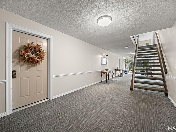 4th image of 1968 Meadowtree Ln APT 5