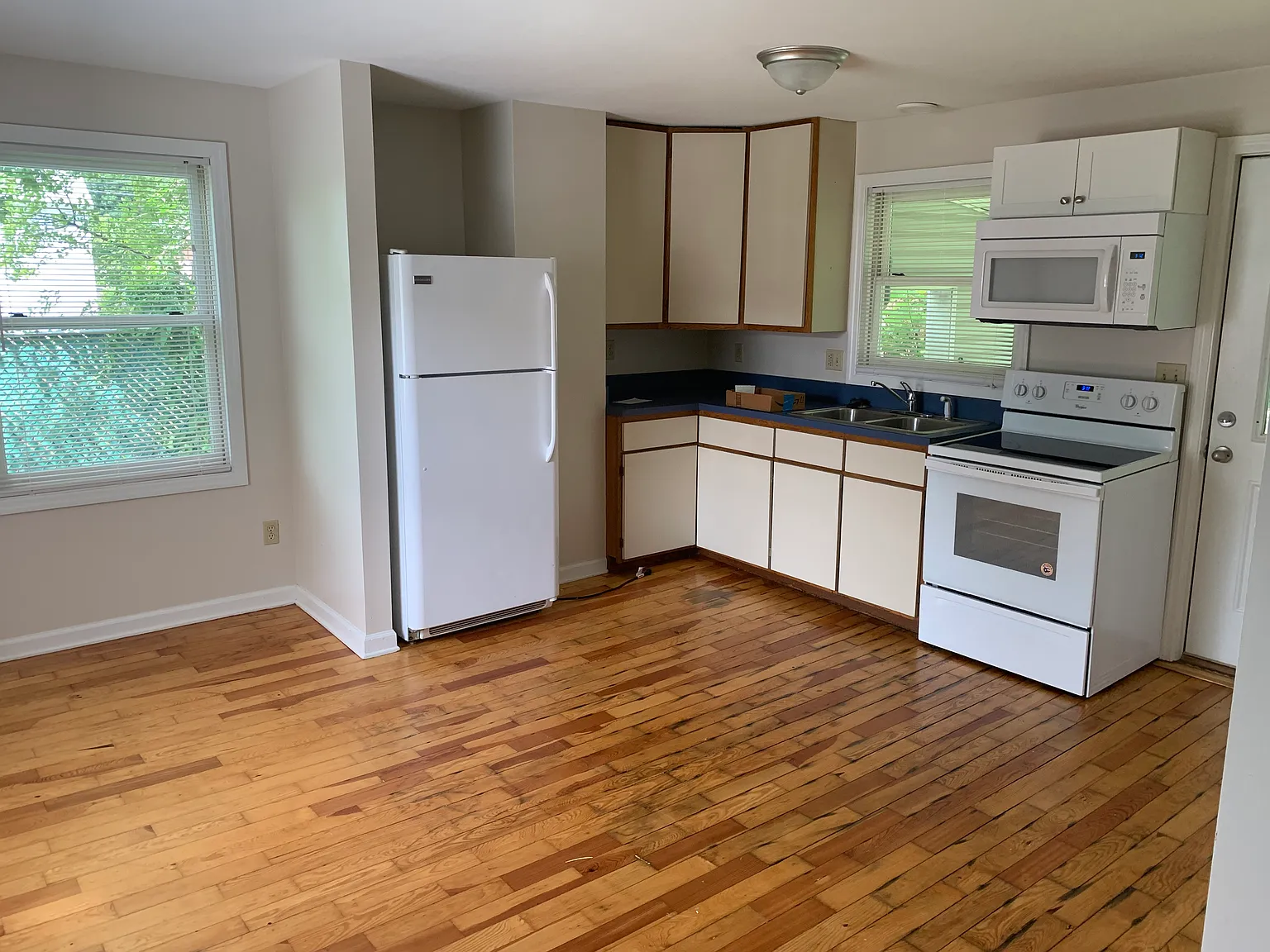 2 bed, 600 sqft, $1,150 — Photo 4