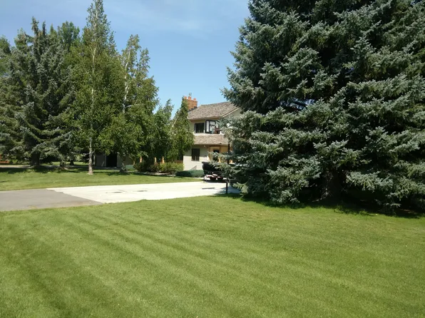 1740 N Bramble Ln, Idaho Falls, ID 83402