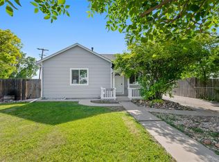 990 Nile St, Aurora, CO 80010