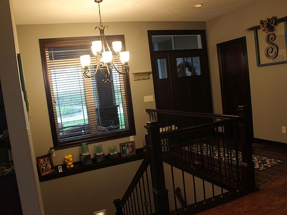 5th image of 102 E Opal Ln