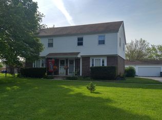 5843 Cresthaven Ln, Toledo, OH 43614