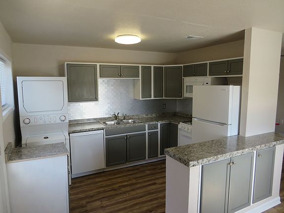 4th image of 1120 E Fountain Blvd #1120