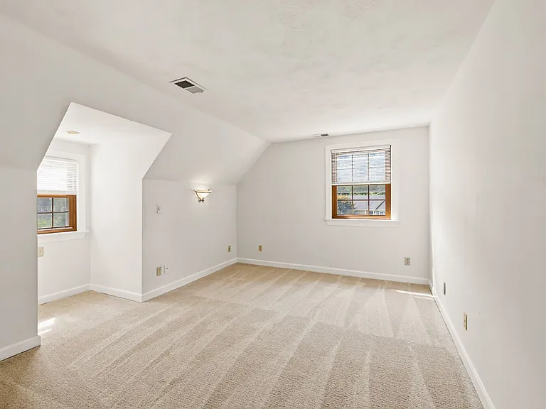 512 Bonsack Ct — Photo 38