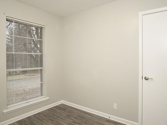 4th image of 2708 Monticello Dr NW