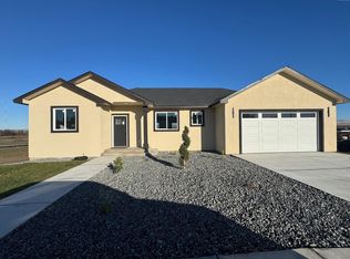 704 San Mateo Ave, Sunnyside, WA 98944