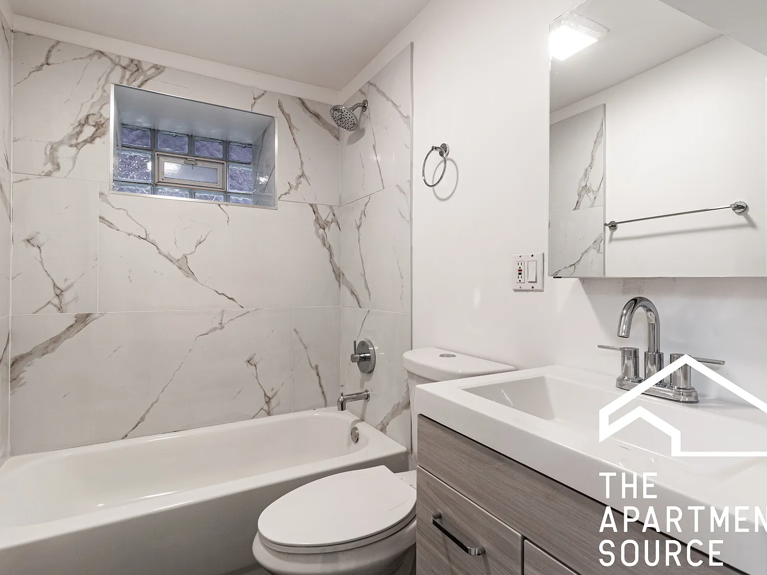 2 bed, 1100 sqft, $2,795 — Photo 4