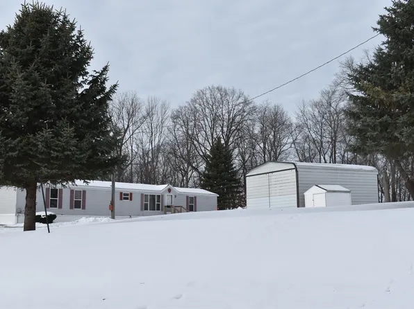 619 Lime Kiln Rd, Osage, IA 50461