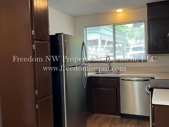 5th image of 116 N 3rd Ave SW #B