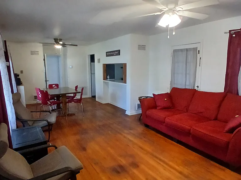 602 Byrnes Dr — Photo 4