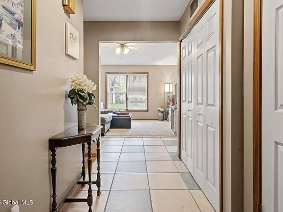 5th image of 1045 Laural Lane