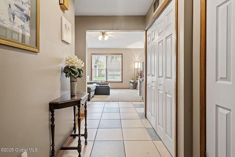 5th image of 1045 Laural Lane