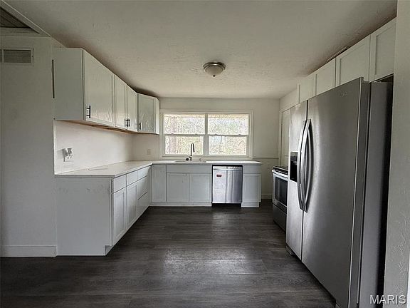 5th image of 7942 Riverview Dr
