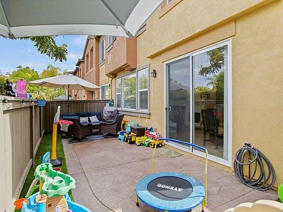 5th image of 2665 Prato Ln