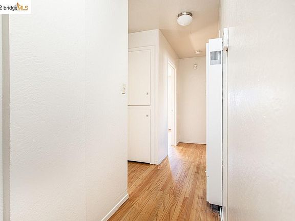 4th image of 4320 Virginia Ave #3B