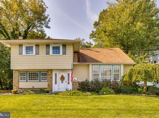 30 Pennsylvania Ave, Stratford, NJ 08084