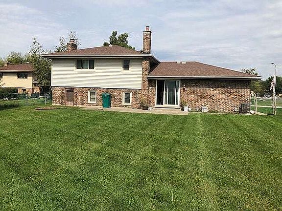 2nd image of 7537 Sycamore Dr