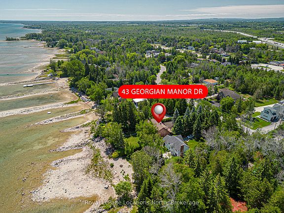 4th image of 43 Georgian Manor Dr