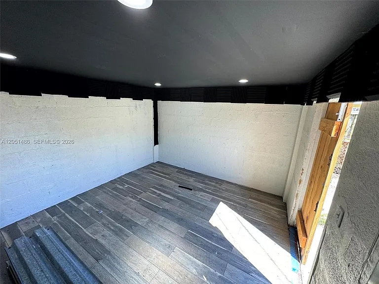 3421 SW 32nd Ct — Photo 16