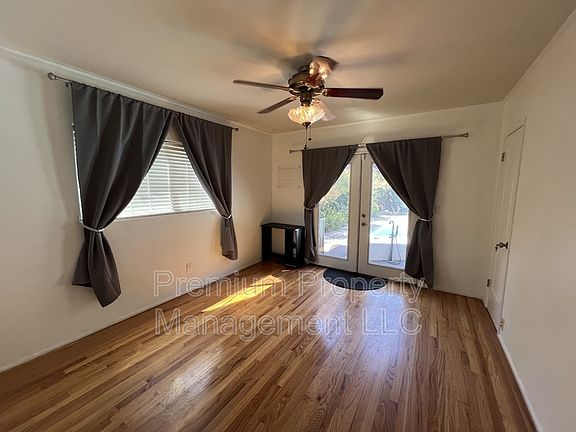 5th image of 2539 Drake St