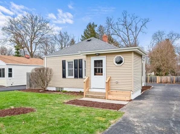 3S467 Warren Ave, Warrenville, IL 60555