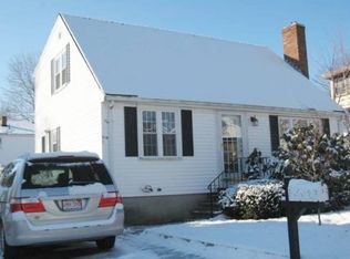 31 Farrington Ave, Dedham, MA 02026