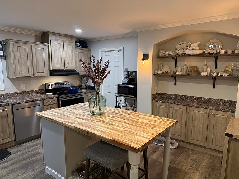 6395 Meidas Ct NW — Photo 10